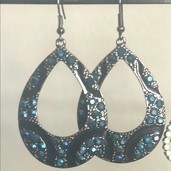 3 Pair Chic Silver Gunmetal Crystal Encrusted Dangle Drop Chandelier Earrings - Picture 3 of 11